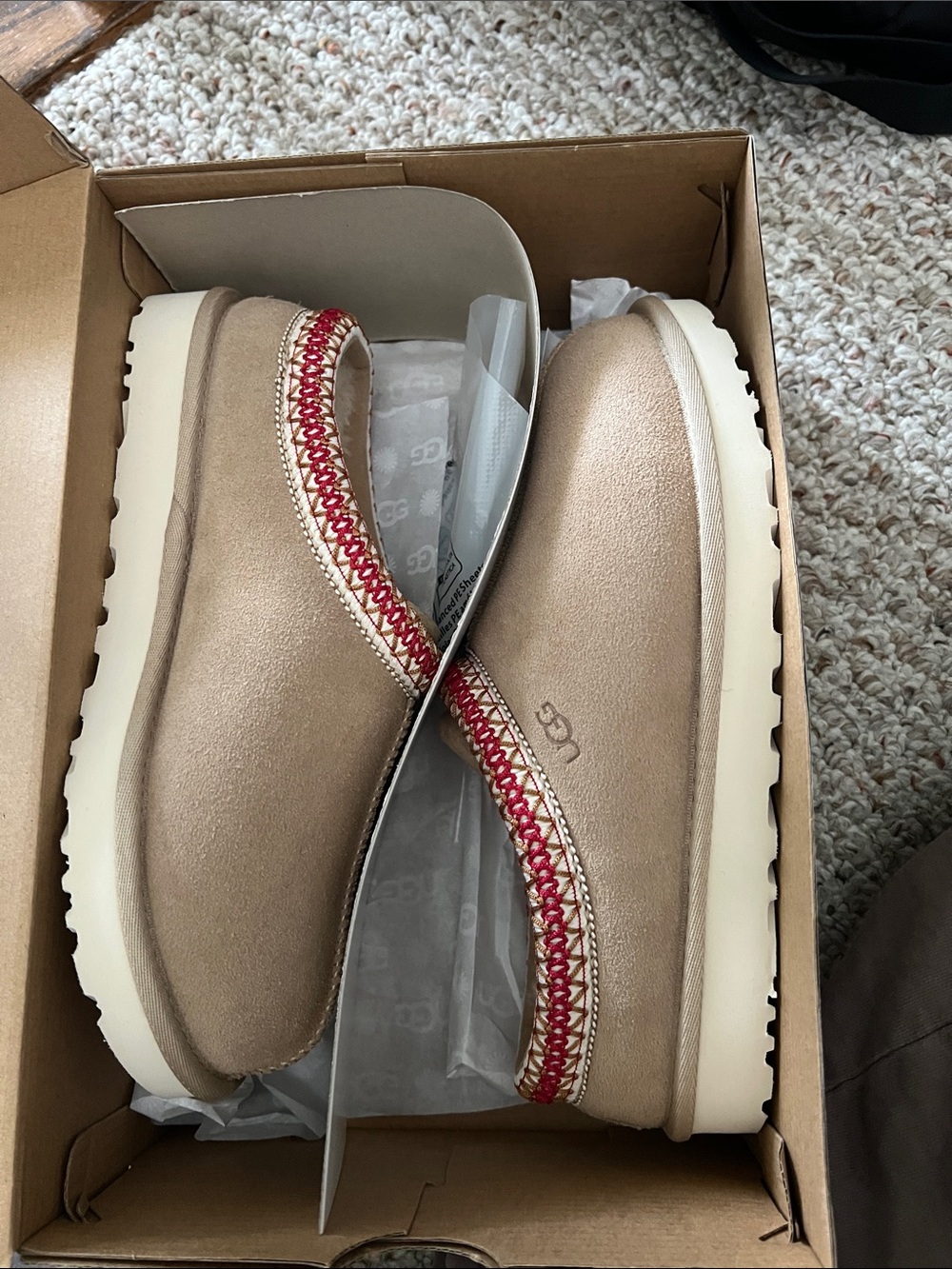 NWT UGG Tasman Sand